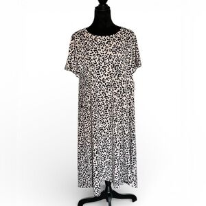 NWT LuLaRoe Carly Animal Print T-shirt Dress 2XL